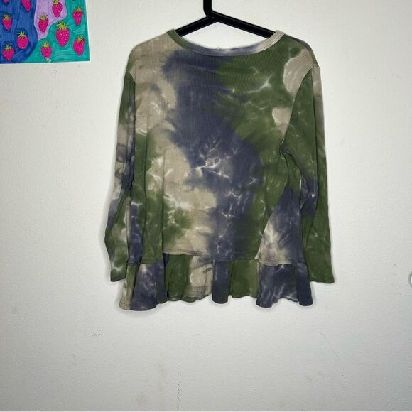 C&C California Green and Gray Tie-Dye Blouse - Picture 4 of 6